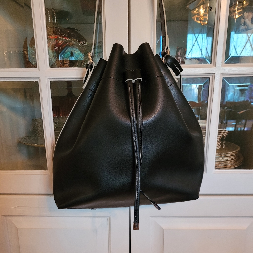 Vince Camuto (NEW) Black Leather Bucket Bag